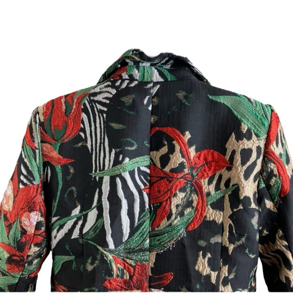 CHICO’s Tropical Tapestry Embroidery Long Blazer in Black/Red/Gold Size 3 (16) - Picture 4 of 7